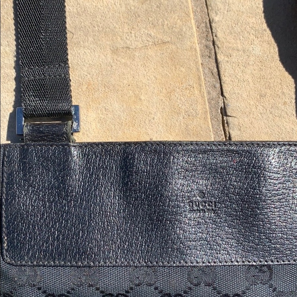 Authentic GUCCI crossbody bag